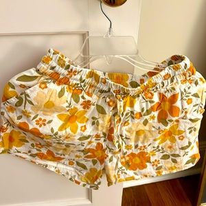 Summer shorts, Billabong. Brand new.